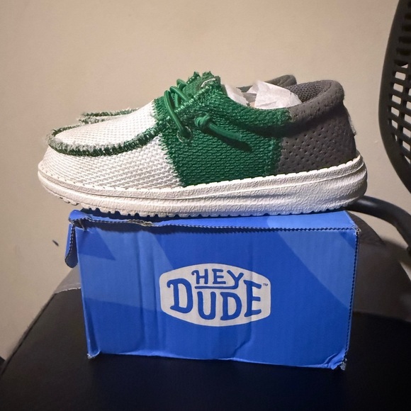 Hey Dude Kids Wally Tri Sport Mesh Sneakers - Green/White/Gray, Size 9C - Picture 2 of 5